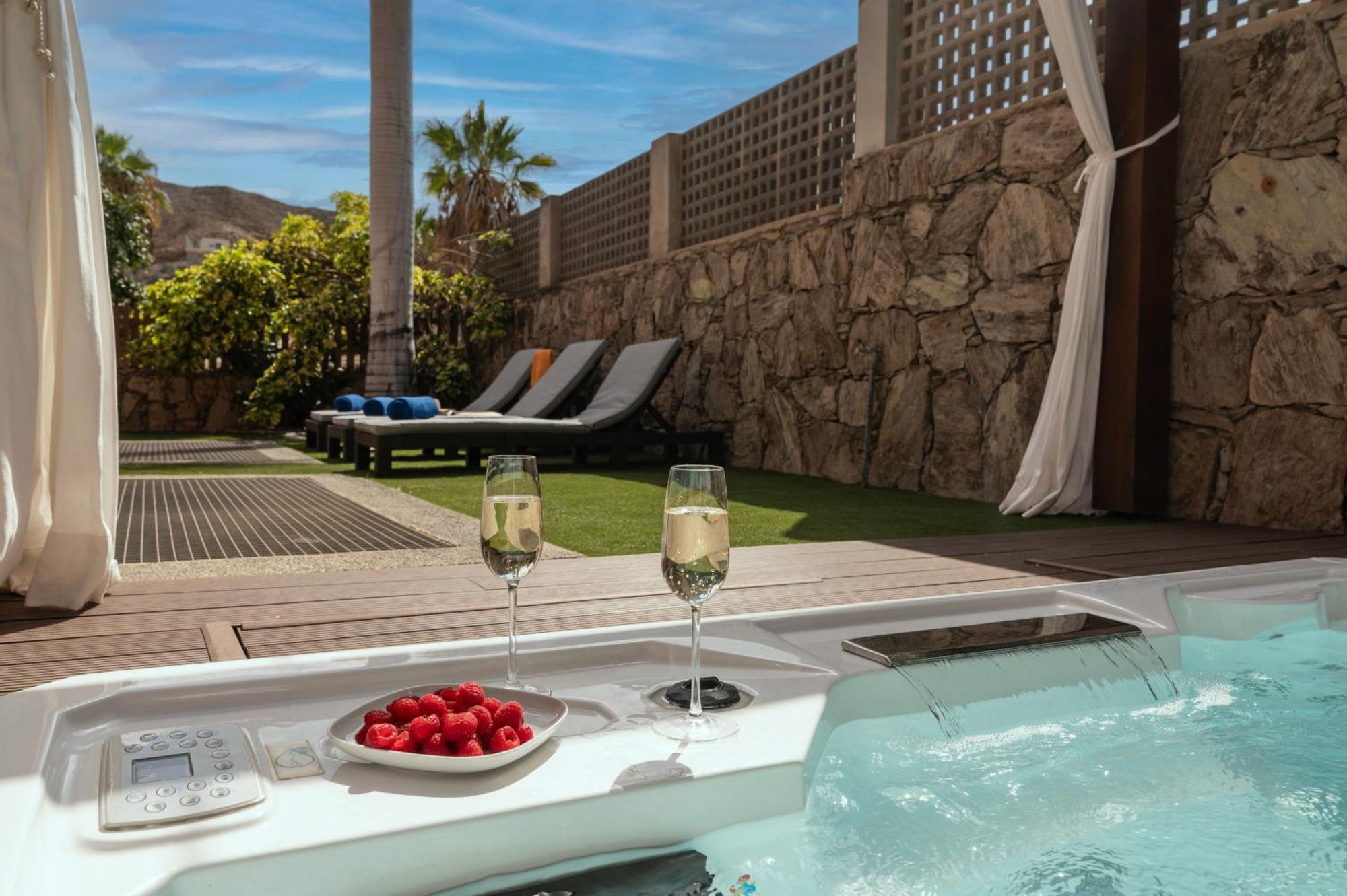 Serenity Villa Tauro Mogan Ngoại thất bức ảnh